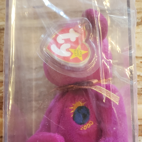 Ty Beanie Babies Millennium Bear. Mint condition. Comes with Acrylic case - Picture 3 of 10